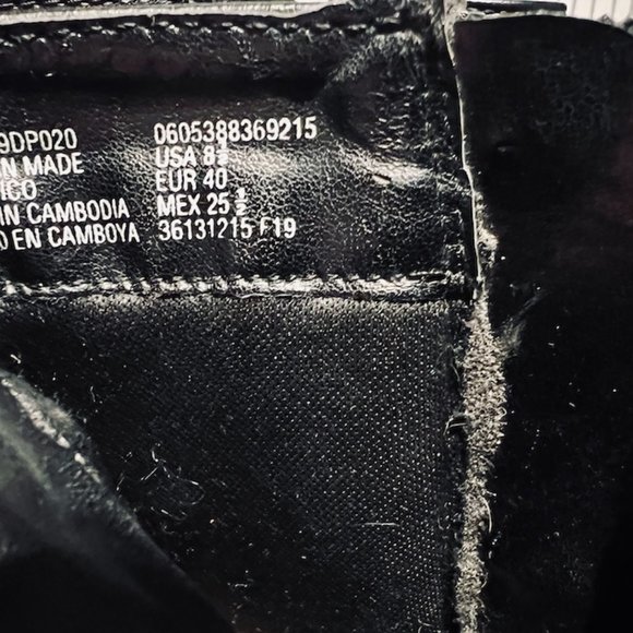 Black Boots | Time & Tru - Picture 3 of 5